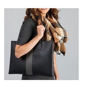 Vince Camuto shoulder bag